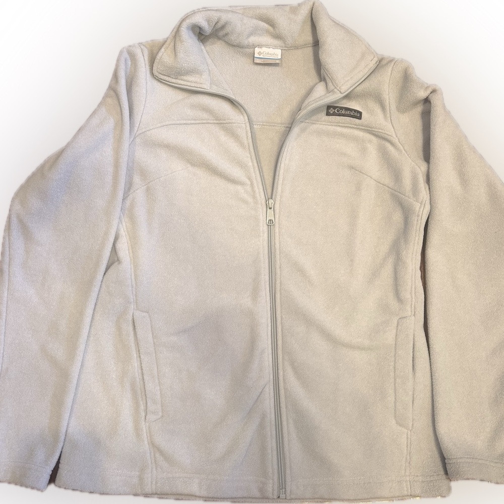 Woman's Benton Springs Columbia Soft light blue fleece  zip up Jacket. Casual
